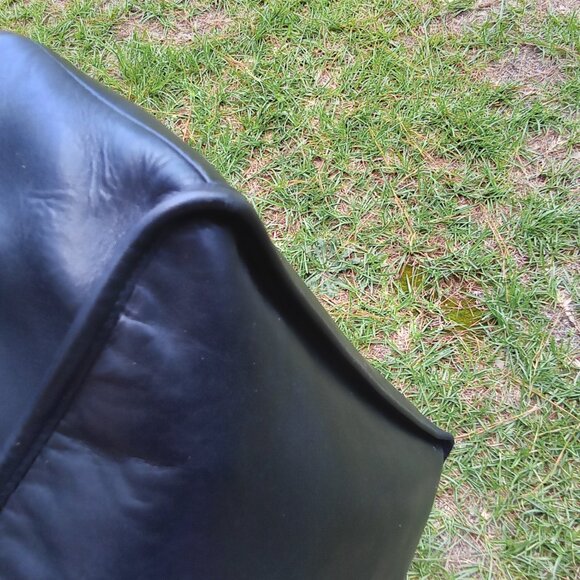 Blessing Bag Giftaway Coach 2003 Beekman Messanger Bag & MCM Envelope Clutch - Picture 12 of 15